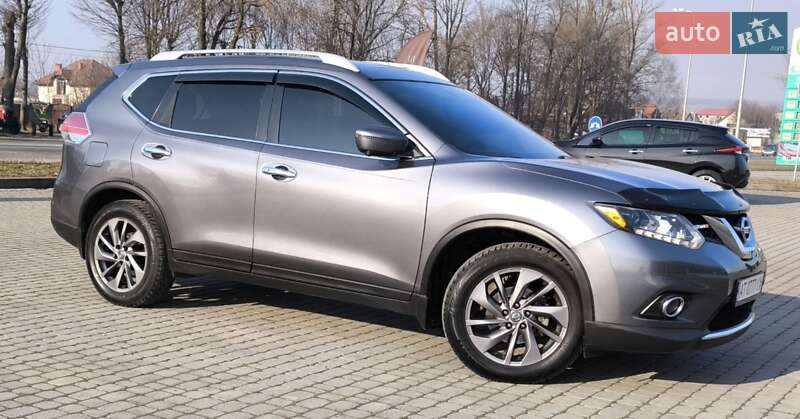 Внедорожник / Кроссовер Nissan Rogue 2016 в Ивано-Франковске