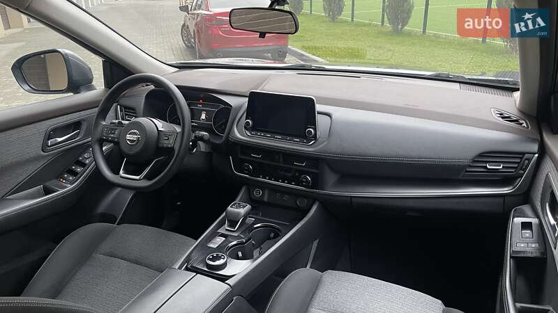 Внедорожник / Кроссовер Nissan Rogue 2023 в Днепре