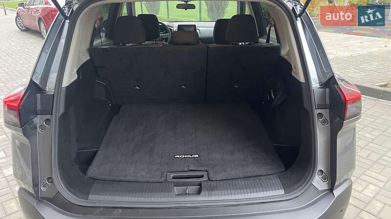 Внедорожник / Кроссовер Nissan Rogue 2023 в Днепре