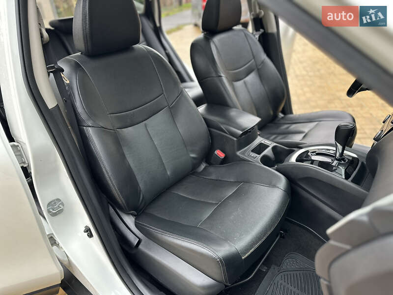 Внедорожник / Кроссовер Nissan Rogue 2016 в Одессе фото 34 Внедорожник / Кроссовер Nissan Rogue 2016 в Одессе