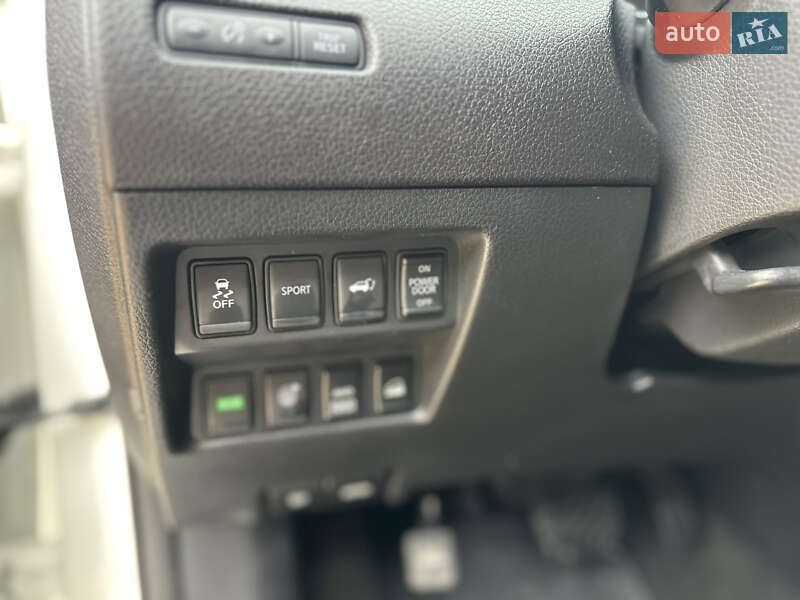 Внедорожник / Кроссовер Nissan Rogue 2016 в Одессе фото 52 Внедорожник / Кроссовер Nissan Rogue 2016 в Одессе