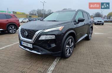 Позашляховик / Кросовер Nissan Rogue 2023 в Житомирі
