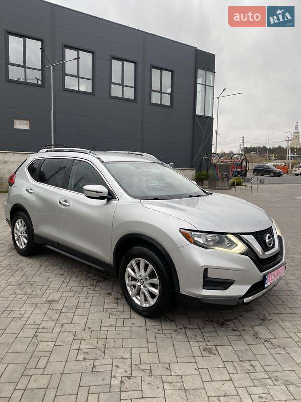 Внедорожник / Кроссовер Nissan Rogue 2017 в Львове фото Внедорожник / Кроссовер Nissan Rogue 2017 в Львове
