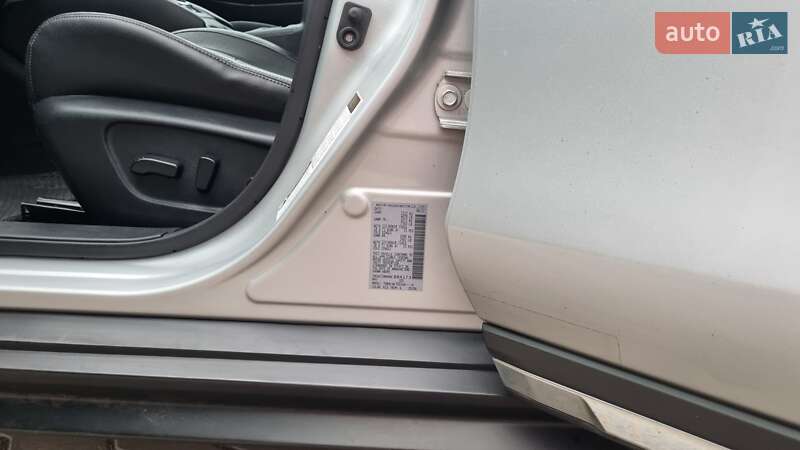 Позашляховик / Кросовер Nissan Rogue 2017 в Львові