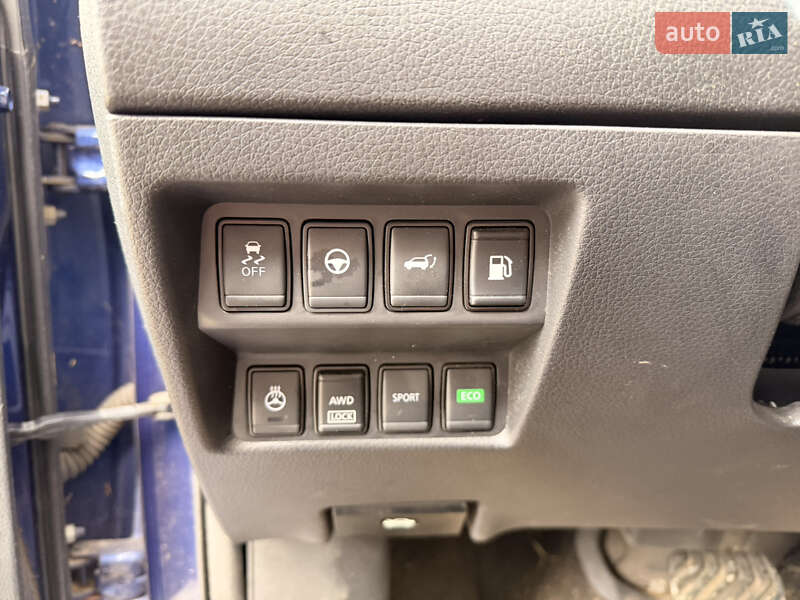 Внедорожник / Кроссовер Nissan Rogue 2019 в Ровно