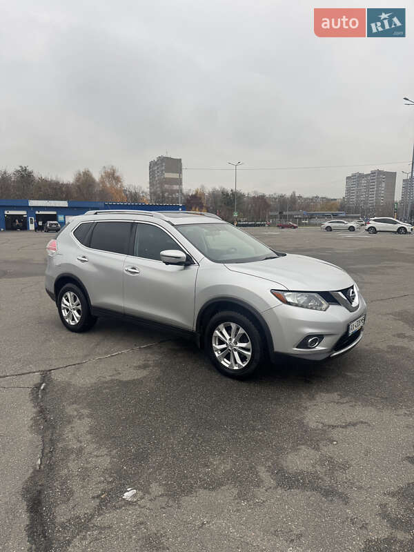 Внедорожник / Кроссовер Nissan Rogue 2016 в Киеве