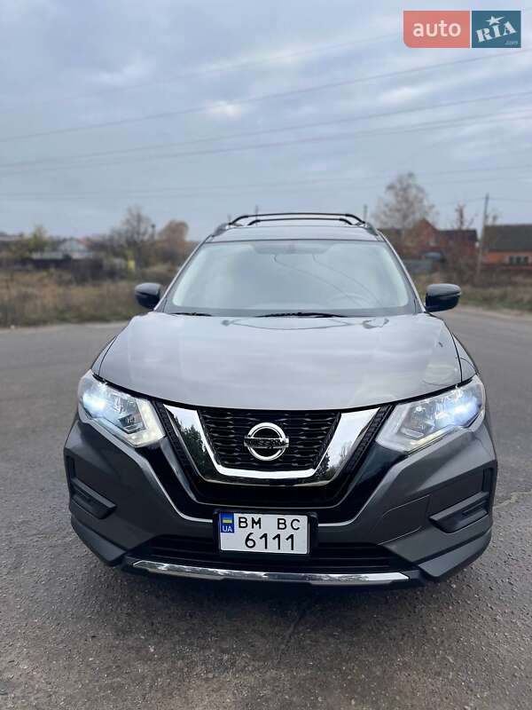 Позашляховик / Кросовер Nissan Rogue 2017 в Охтирці