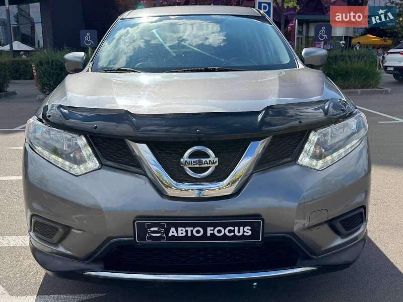 Внедорожник / Кроссовер Nissan Rogue 2016 в Киеве