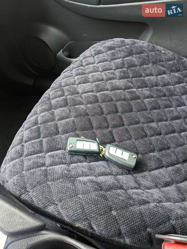 Внедорожник / Кроссовер Nissan Rogue 2015 в Первомайске фото 9 Внедорожник / Кроссовер Nissan Rogue 2015 в Первомайске