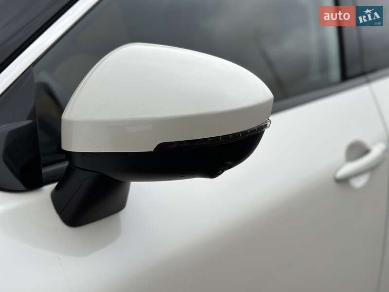 Внедорожник / Кроссовер Nissan Rogue 2022 в Киеве