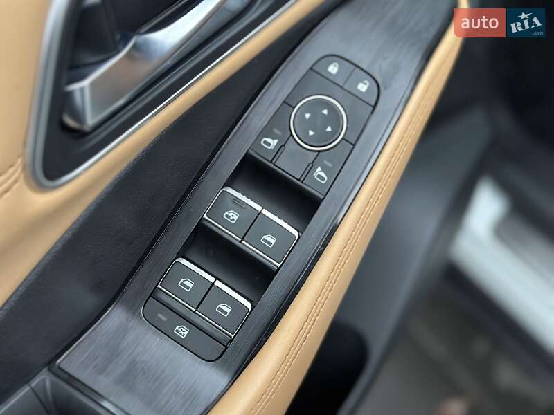 Внедорожник / Кроссовер Nissan Rogue 2022 в Киеве