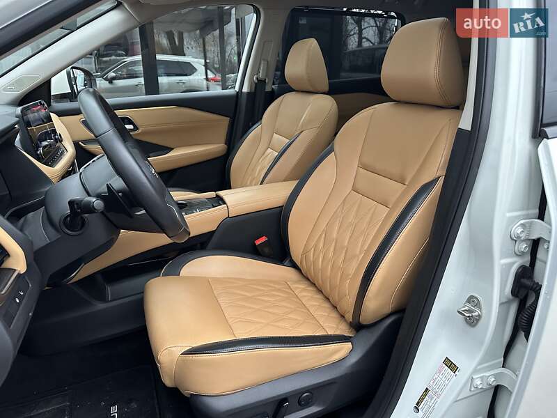 Внедорожник / Кроссовер Nissan Rogue 2022 в Киеве