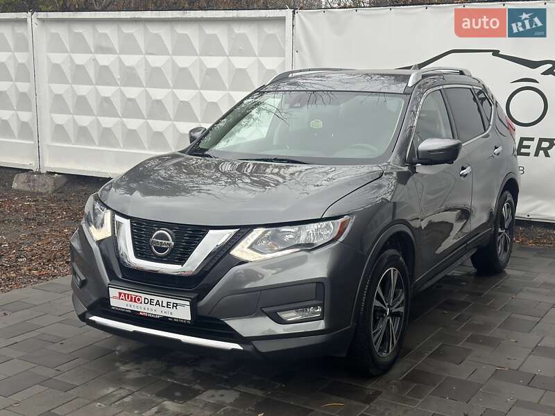 Внедорожник / Кроссовер Nissan Rogue 2019 в Киеве