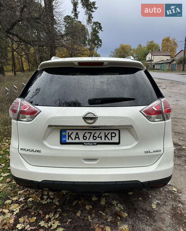Позашляховик / Кросовер Nissan Rogue 2016 в Києві