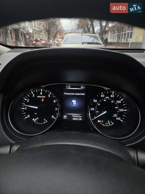 Внедорожник / Кроссовер Nissan Rogue 2015 в Кременчуге