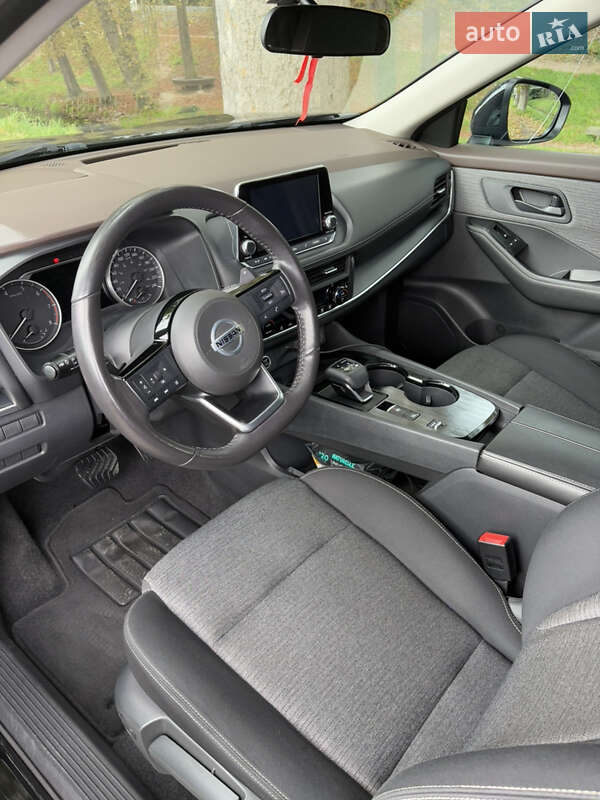 Внедорожник / Кроссовер Nissan Rogue 2021 в Львове