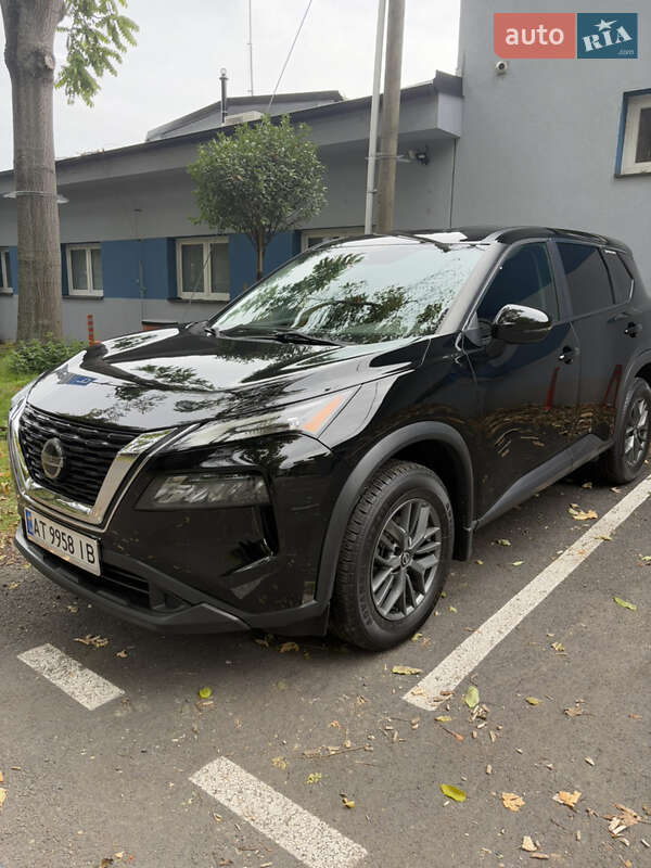 Внедорожник / Кроссовер Nissan Rogue 2021 в Львове