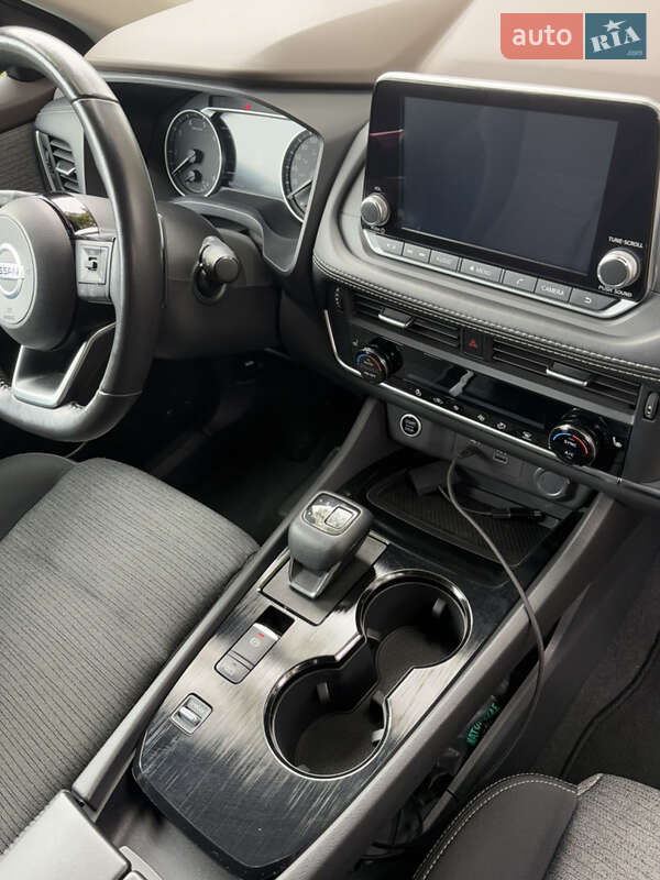 Внедорожник / Кроссовер Nissan Rogue 2021 в Львове