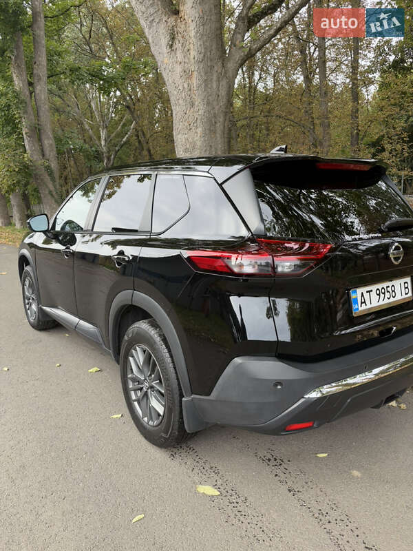 Внедорожник / Кроссовер Nissan Rogue 2021 в Львове