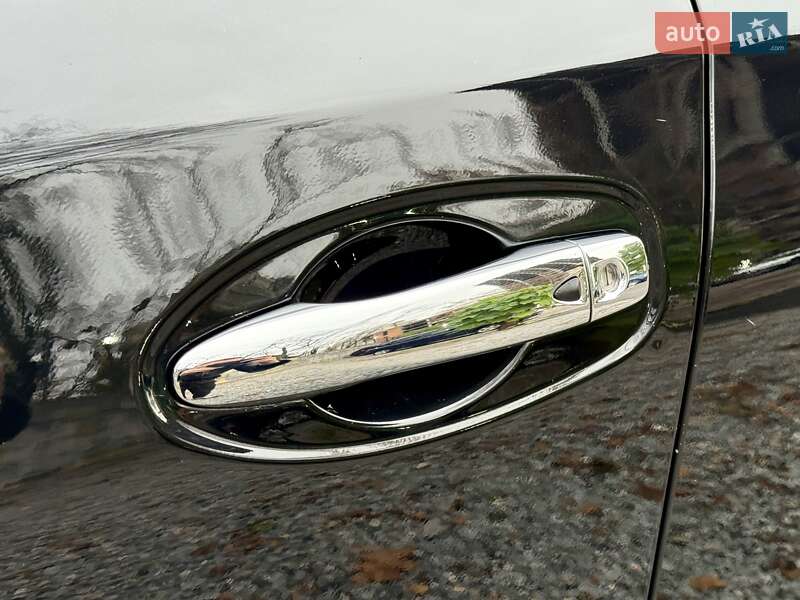 Позашляховик / Кросовер Nissan Rogue 2018 в Харкові