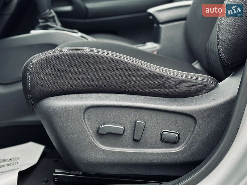 Позашляховик / Кросовер Nissan Rogue 2019 в Кременчуці