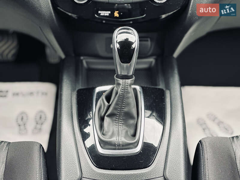 Позашляховик / Кросовер Nissan Rogue 2019 в Кременчуці