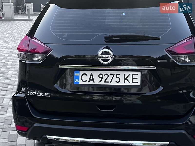 Внедорожник / Кроссовер Nissan Rogue 2017 в Каневе