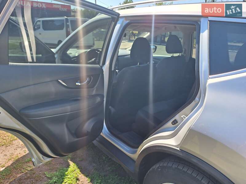 Внедорожник / Кроссовер Nissan Rogue 2017 в Зенькове фото 9 Внедорожник / Кроссовер Nissan Rogue 2017 в Зенькове