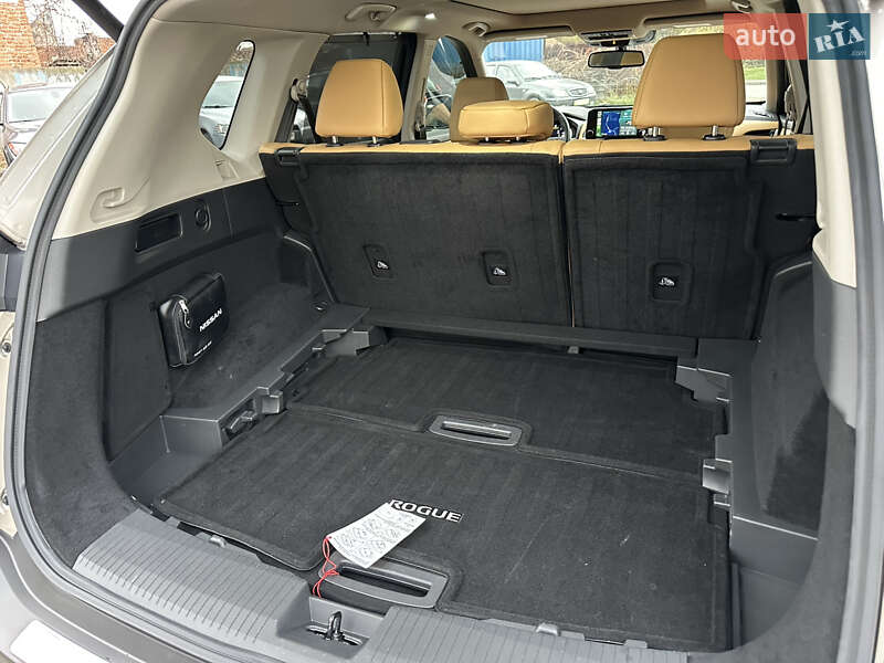 Внедорожник / Кроссовер Nissan Rogue 2021 в Львове