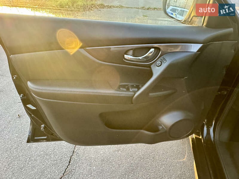 Внедорожник / Кроссовер Nissan Rogue 2018 в Ровно фото 17 Внедорожник / Кроссовер Nissan Rogue 2018 в Ровно