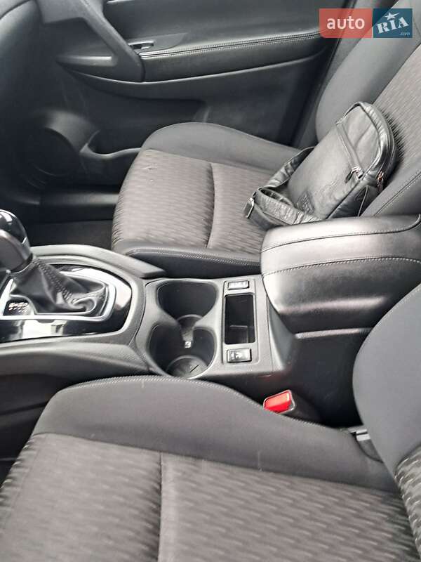 Внедорожник / Кроссовер Nissan Rogue 2018 в Виннице фото 12 Внедорожник / Кроссовер Nissan Rogue 2018 в Виннице