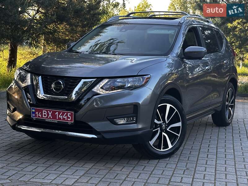 Внедорожник / Кроссовер Nissan Rogue 2019 в Дрогобыче
