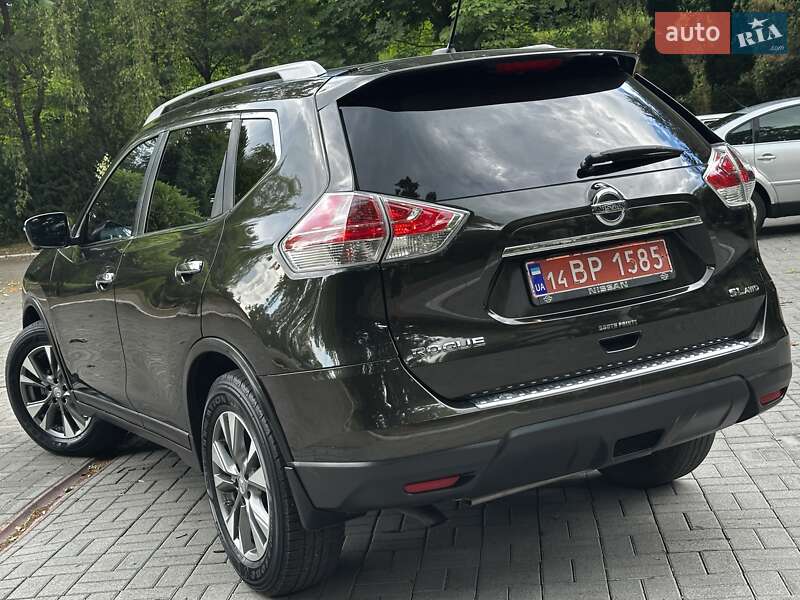 Внедорожник / Кроссовер Nissan Rogue 2015 в Дрогобыче