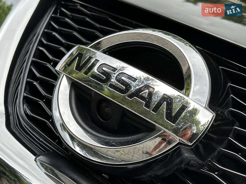 Внедорожник / Кроссовер Nissan Rogue 2015 в Дрогобыче