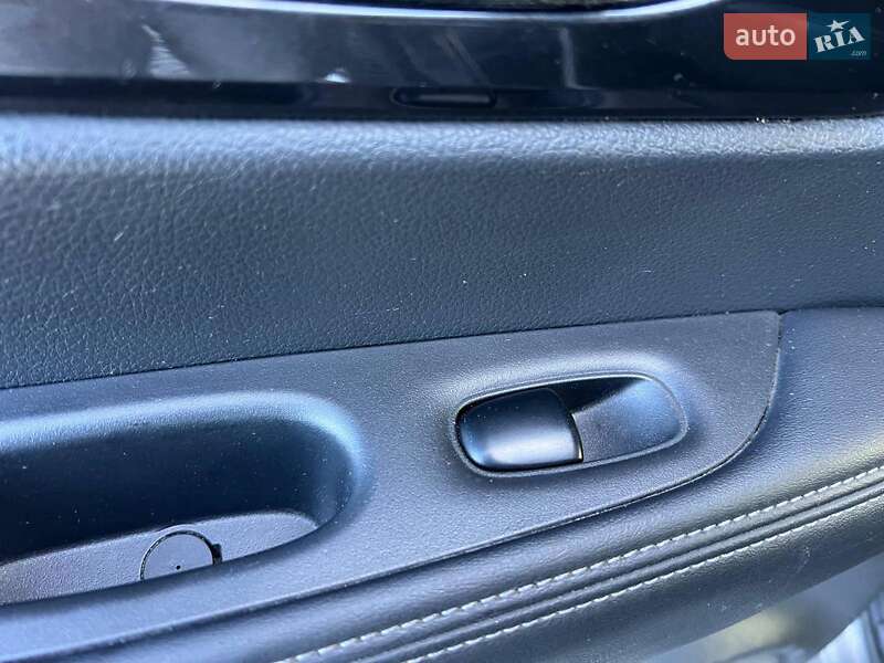 Внедорожник / Кроссовер Nissan Rogue 2016 в Львове фото 36 Внедорожник / Кроссовер Nissan Rogue 2016 в Львове