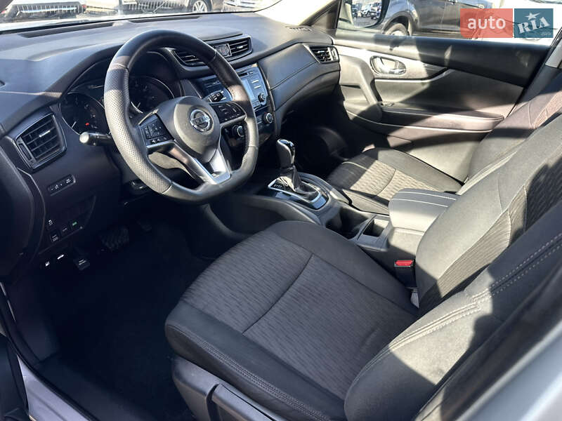 Позашляховик / Кросовер Nissan Rogue 2017 в Львові фото 7 Позашляховик / Кросовер Nissan Rogue 2017 в Львові