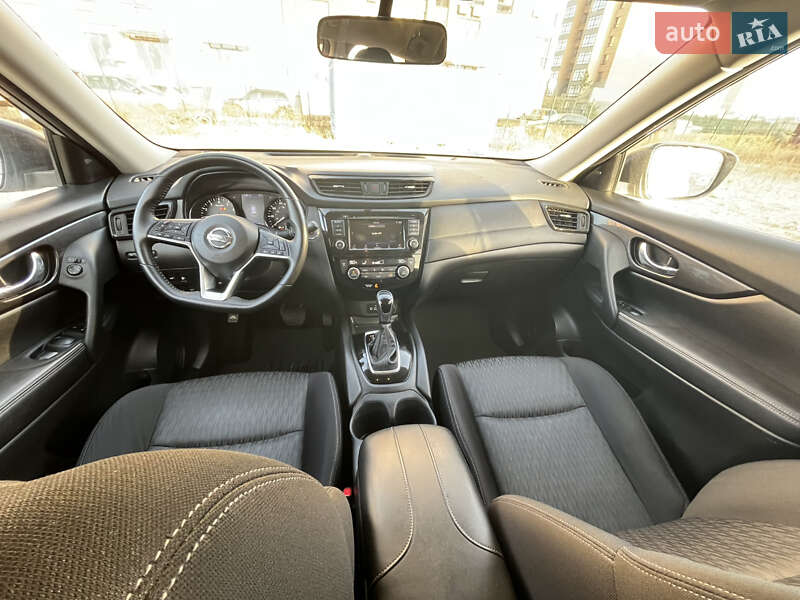 Внедорожник / Кроссовер Nissan Rogue 2018 в Киеве