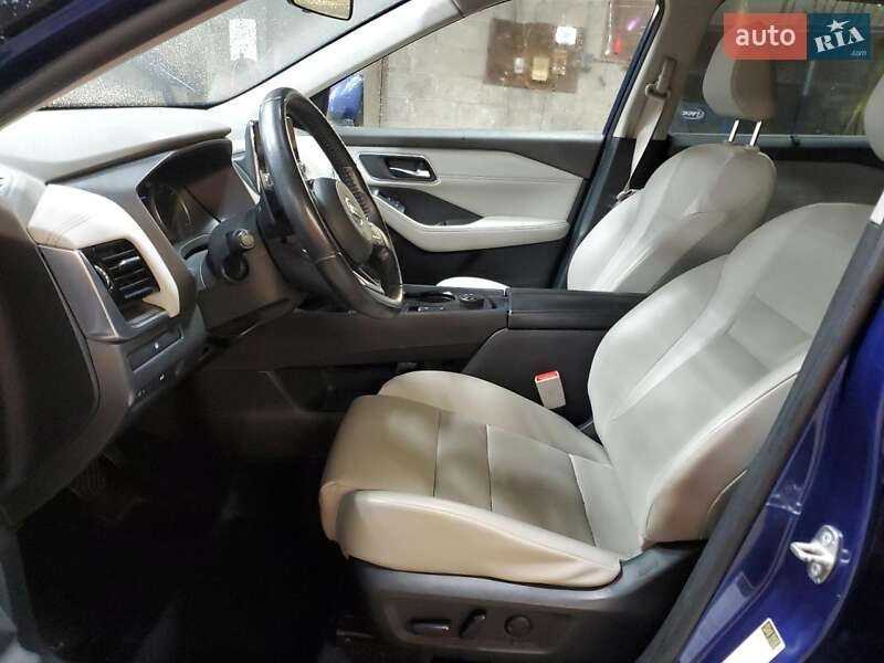 Внедорожник / Кроссовер Nissan Rogue 2021 в Киеве