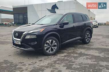 Внедорожник / Кроссовер Nissan Rogue 2023 в Киеве