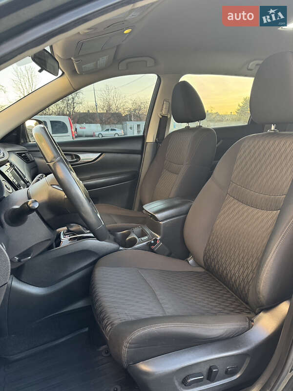 Внедорожник / Кроссовер Nissan Rogue 2017 в Дрогобыче фото 42 Внедорожник / Кроссовер Nissan Rogue 2017 в Дрогобыче