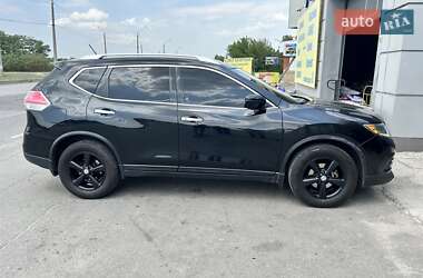 Позашляховик / Кросовер Nissan Rogue 2016 в Кам'янському