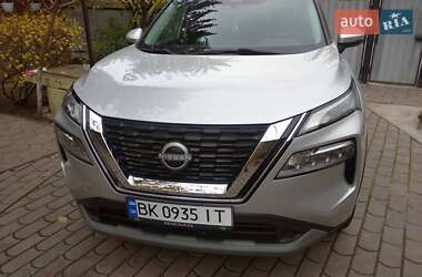 Позашляховик / Кросовер Nissan Rogue 2022 в Лубнах