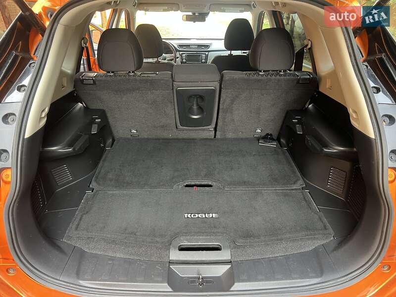 Внедорожник / Кроссовер Nissan Rogue 2018 в Днепре