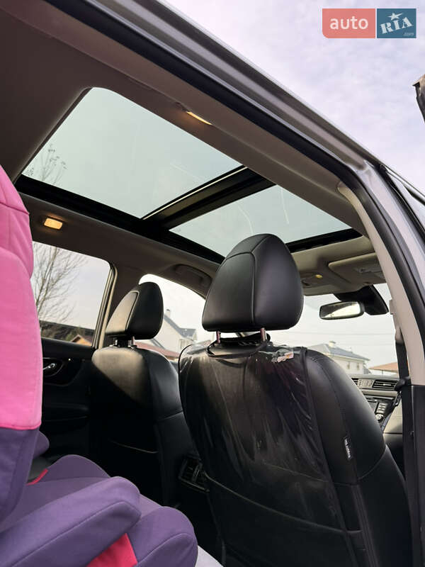 Внедорожник / Кроссовер Nissan Rogue 2017 в Киеве фото 13 Внедорожник / Кроссовер Nissan Rogue 2017 в Киеве