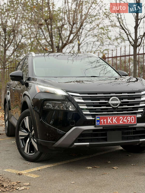 Внедорожник / Кроссовер Nissan Rogue 2024 в Киеве