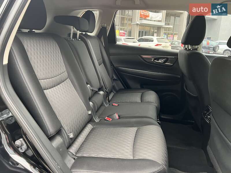 Внедорожник / Кроссовер Nissan Rogue 2017 в Ровно фото 16 Внедорожник / Кроссовер Nissan Rogue 2017 в Ровно