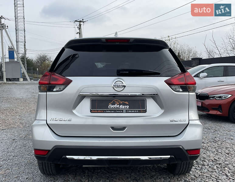 Позашляховик / Кросовер Nissan Rogue 2017 в Львові