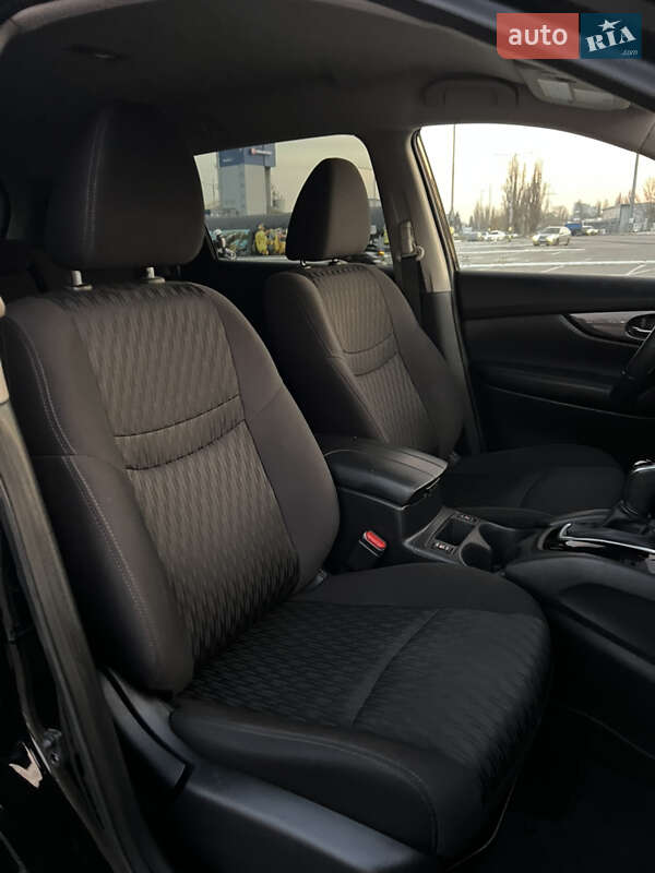 Позашляховик / Кросовер Nissan Rogue 2019 в Києві