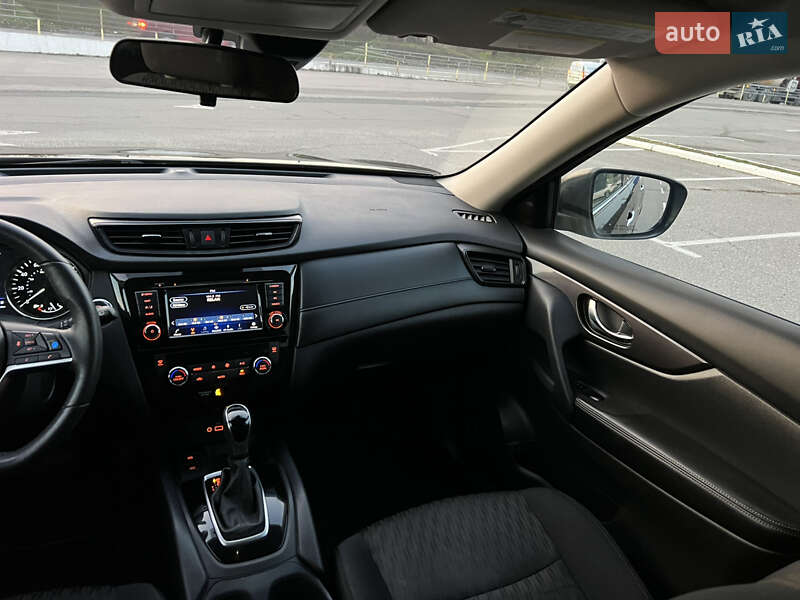 Позашляховик / Кросовер Nissan Rogue 2019 в Києві