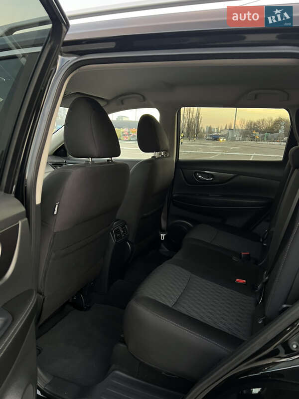 Позашляховик / Кросовер Nissan Rogue 2019 в Києві